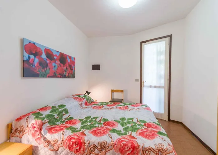 With Pool In 45685 *