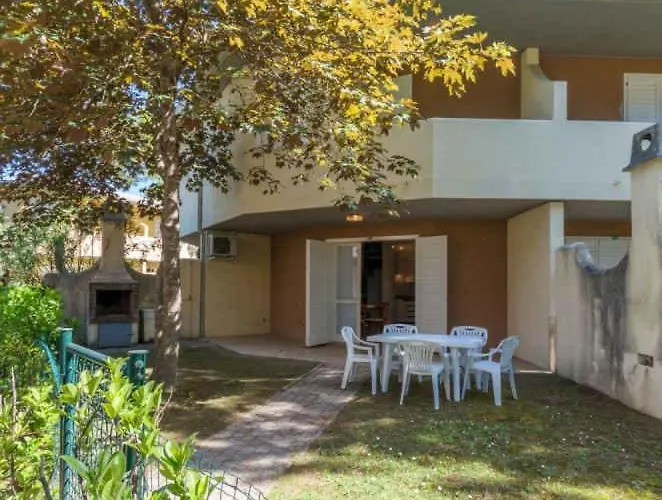 With Pool In 45685 Appartamento