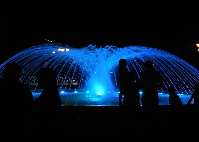 With Pool In 45685 *